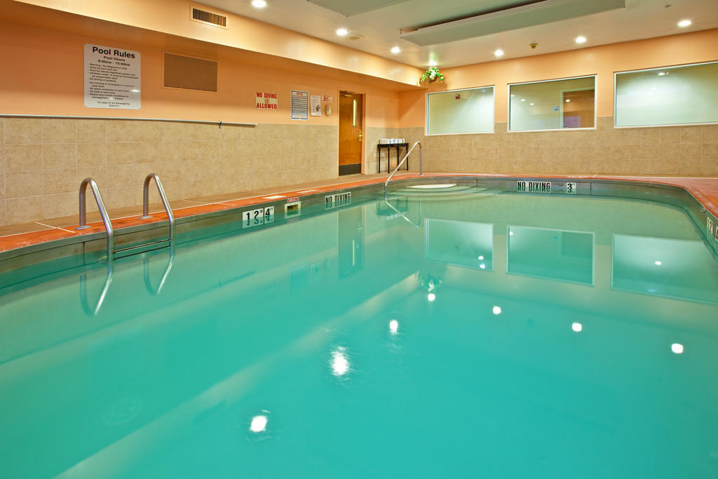 Holiday Inn Express Hotel & Suites Harrison Dış mekan fotoğraf