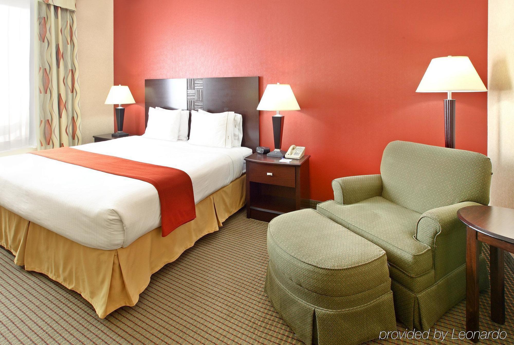 Holiday Inn Express Hotel & Suites Harrison Oda fotoğraf