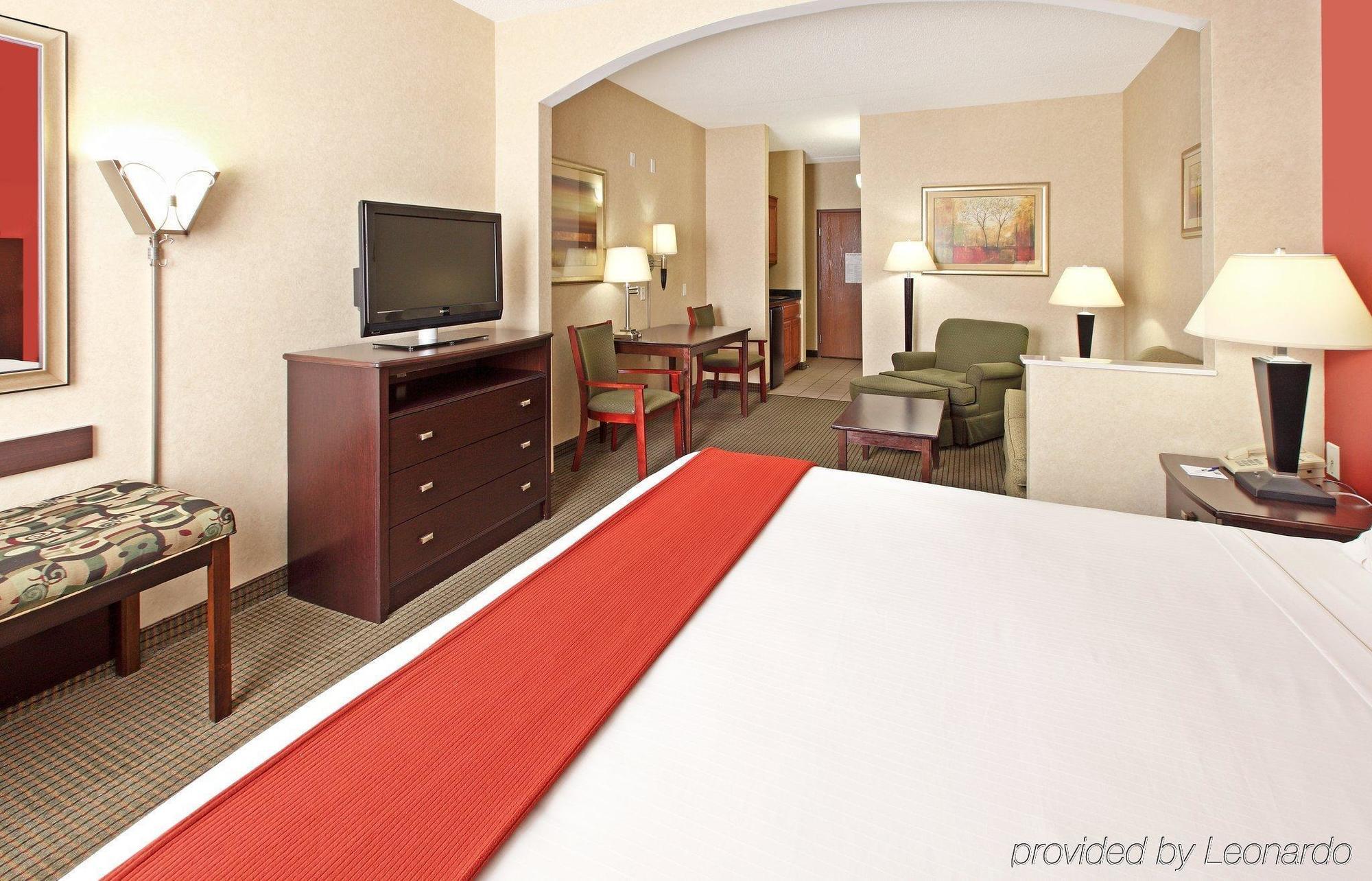 Holiday Inn Express Hotel & Suites Harrison Oda fotoğraf