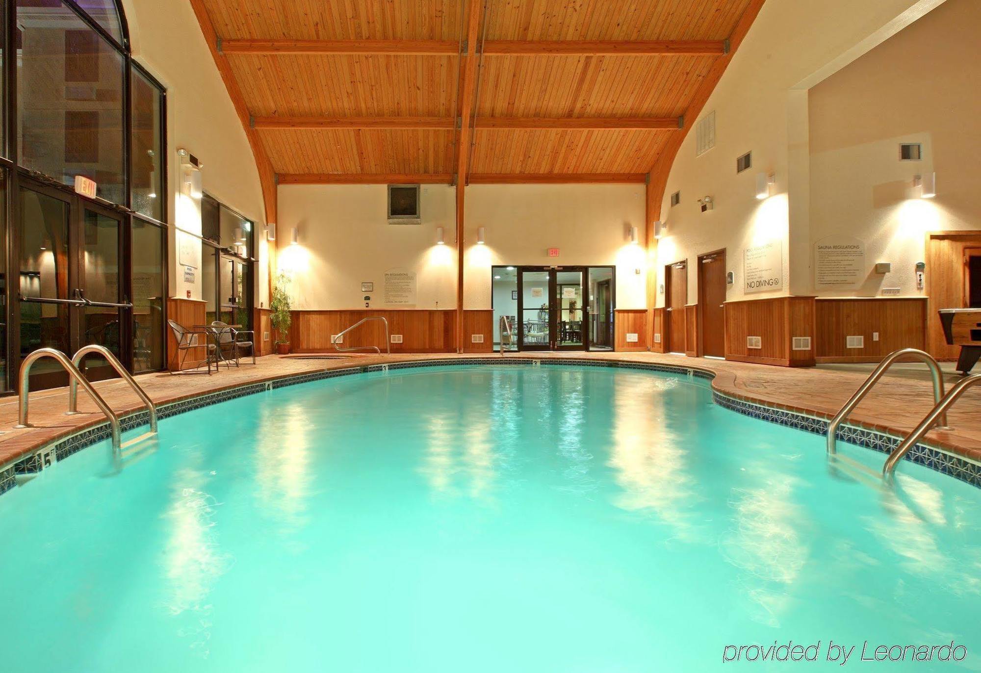 Holiday Inn Express Hotel & Suites Harrison Dış mekan fotoğraf